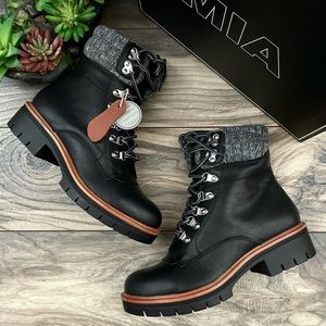 NIB Mia Regis SW Black Malta Lug Sole Combat Boot